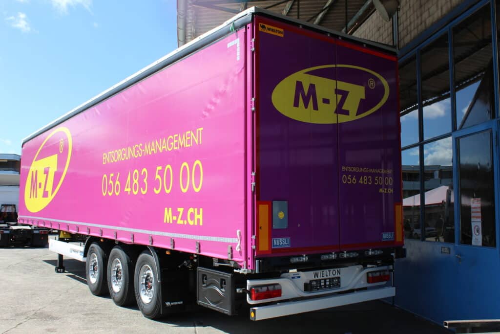 Nüssli Fahrzeugbau AG, Wielton Curtainsider, Fahrzeugbau Schweiz