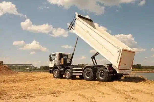 Nüssli Fahrzeugbau AG, Kipper, LKW, Wielton, Aufbau