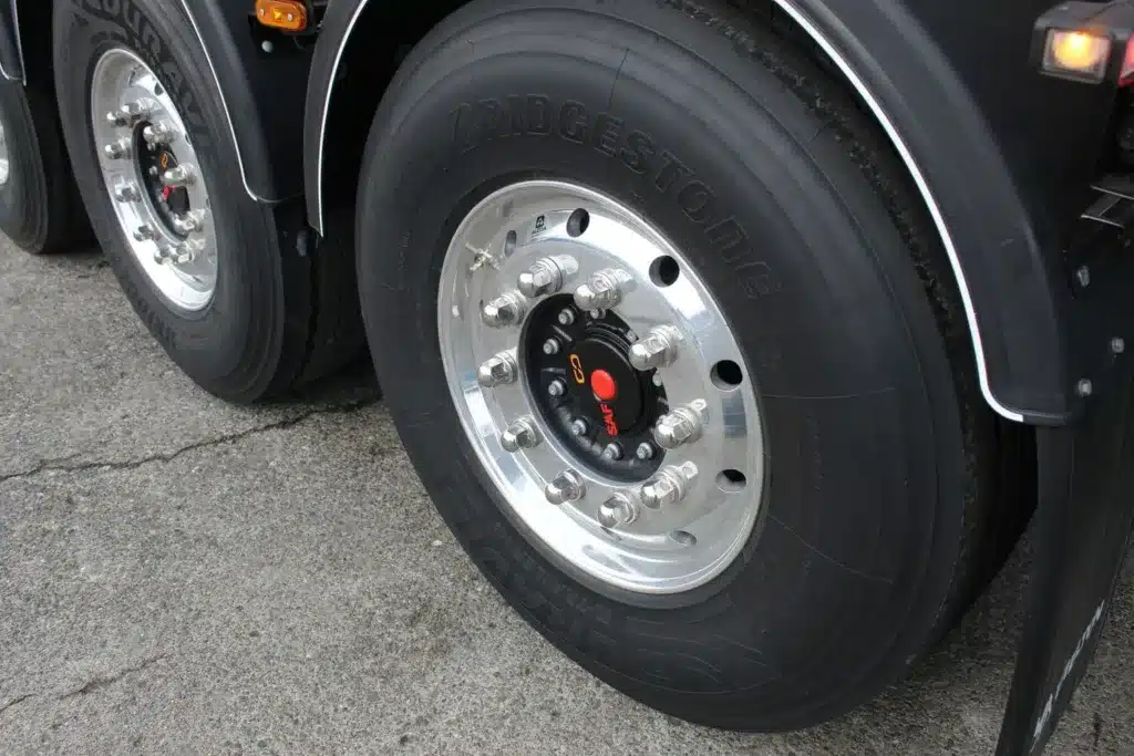 Nüssli Fahrzeugbau AG - 3-Achs Kippauflieger, Baustoffzentrum Olten Zofingen, Wielton