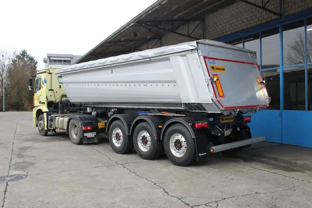 Nüssli Fahrzeugbau AG - 3-Achs Kippauflieger, Baustoffzentrum Olten Zofingen, Wielton