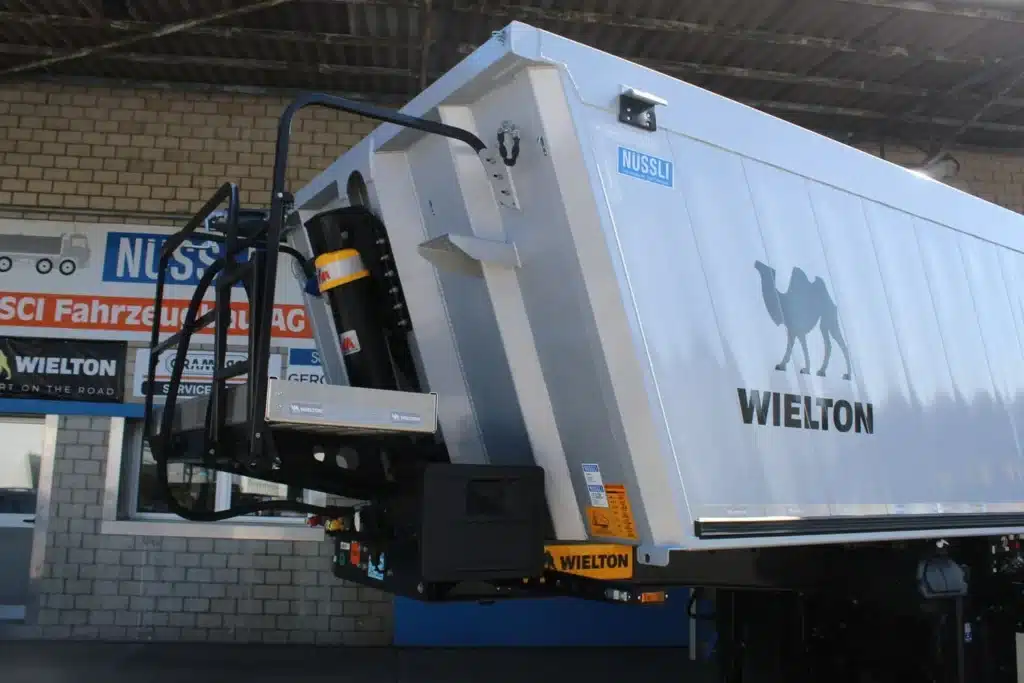 Nüssli Fahrzeugbau AG, Wielton Kippauflieger als Aluminium Kastenmulde, Fahrzeugbau Schweiz, Nutzfahrzeuge Schweiz