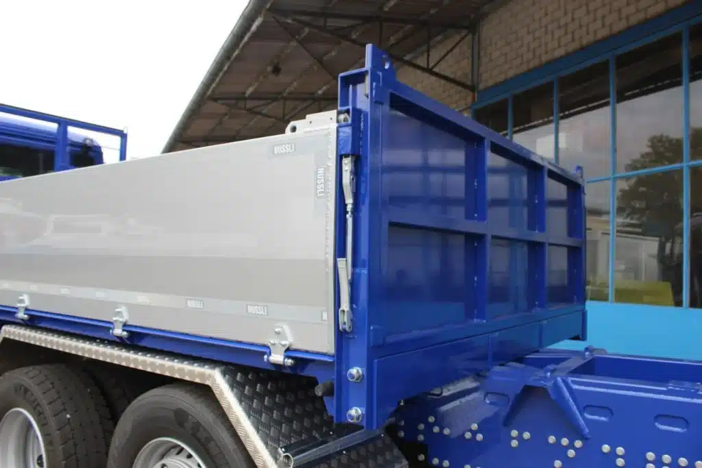 Nüssli Fahrzeugbau AG, Fahrzeugbauer Schweiz, Feste Kippbrücke, Hoppler Tiefbau, LKW Aufbau, MAN LKW, Swissmade