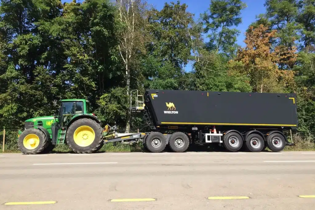 Nüssli Fahrzeugbau AG, Kippsattelauflieger im Einsatz, Wielton, Fahrzeugbau Schweiz