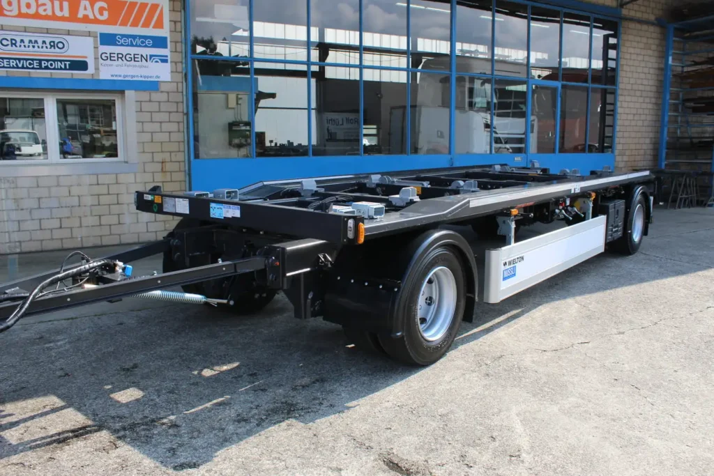 Fahrzeugbau Schweiz, LKW Anhänger Schweiz, Abrollanhänger Schweiz, Nüssli Fahrzeugbau AG, Wielton Anhänger, Wielton Anhänger Schweiz