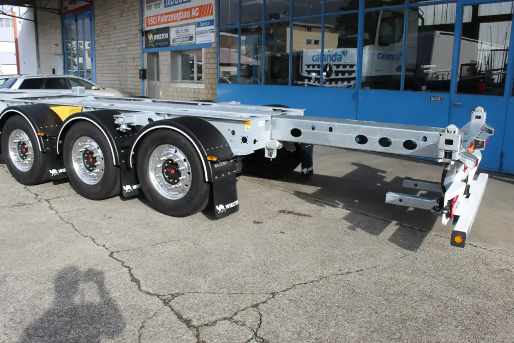 Container Chassis, Wielton, Schweiz, Nüssli Fahrzeugbau AG, LKW Container Auflieger, Fahrzeugbauer, Alcoa Dura Bright Felgen