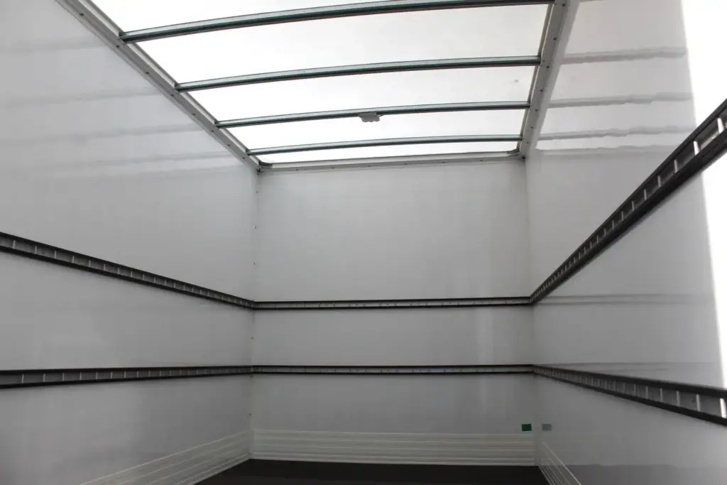 Iveco Daily Kastenaufbau, Umzugswagen, Zügelwagen, Schweiz, Fahrzeugbau