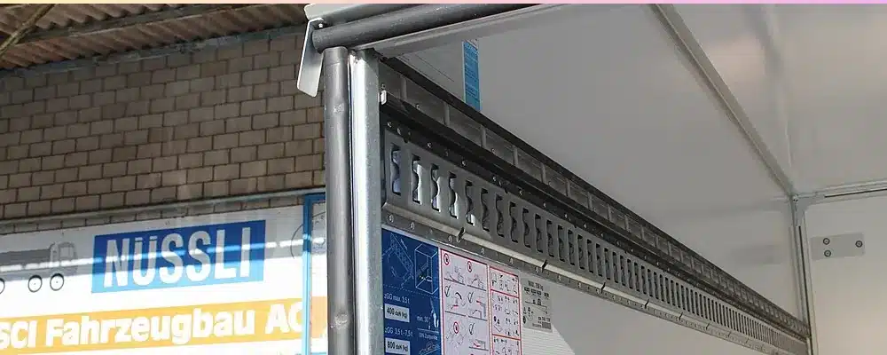 Zurrschiene, Stäbchenschiene, Einbau, Lieferwagen, Umzugswagen, Schweiz