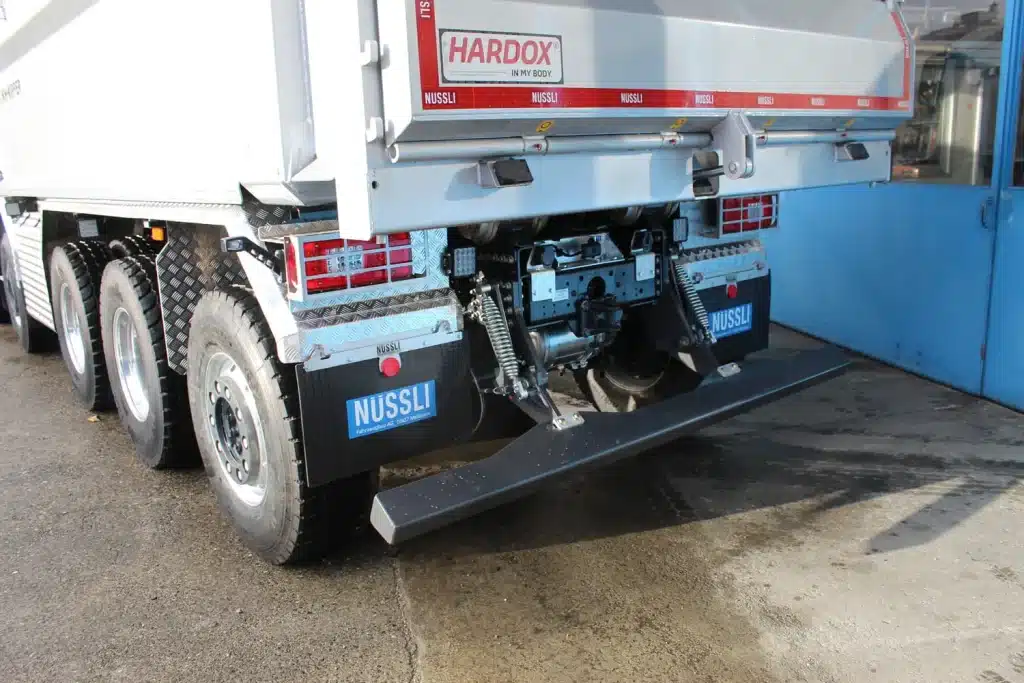 5-Achs Kipper mit Hardox 500 Tuf, Fahrzeugbau Schweiz