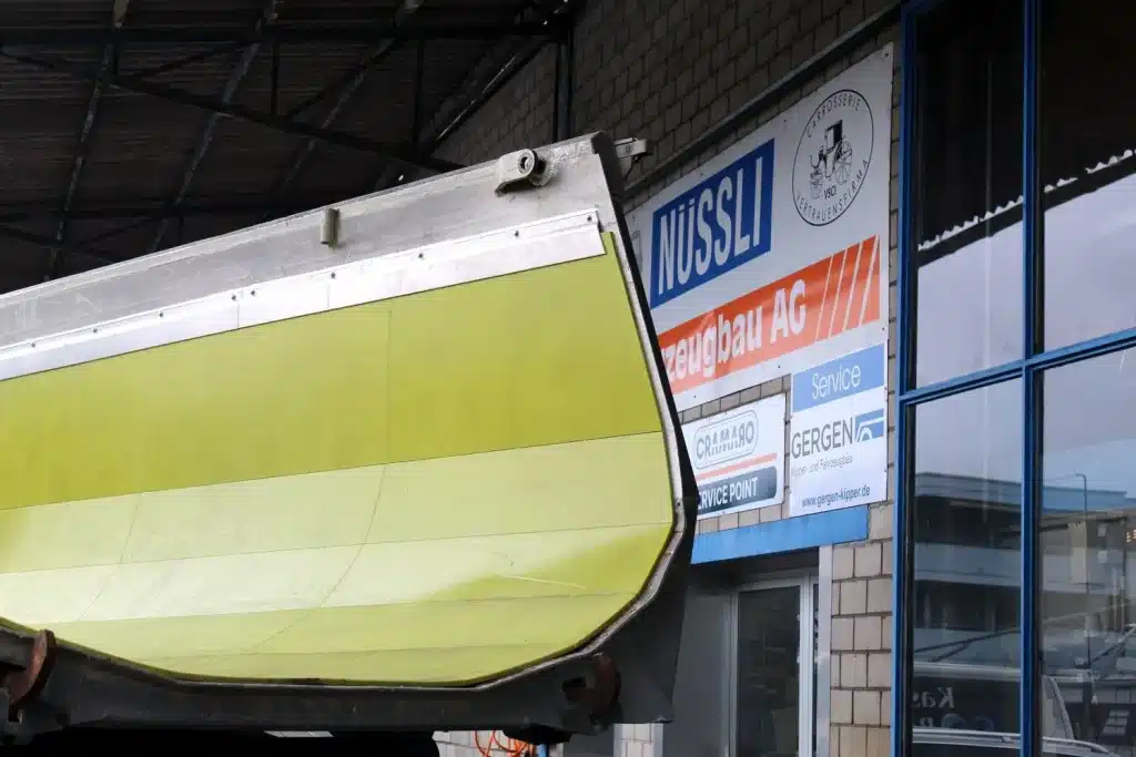 QuickSilver Muldenauskleidung, Fahrzeugbau Schweiz, Kipper Auskleidung