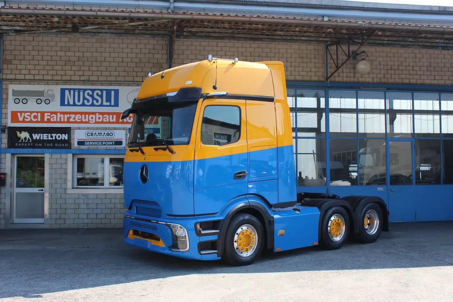 Mercedes-Benz Trucks Schweiz, Custom Build Actros 6x2